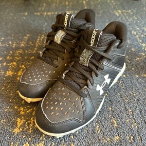 Under Armour Leadoff Baseball Cleats 12K